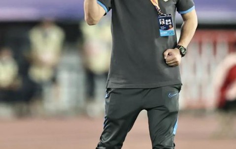 九游体育官网-关于关键时刻体能课后，圣安东尼奥马刺防线松动备战中超，压力陡增，团队化学反应显著的信息